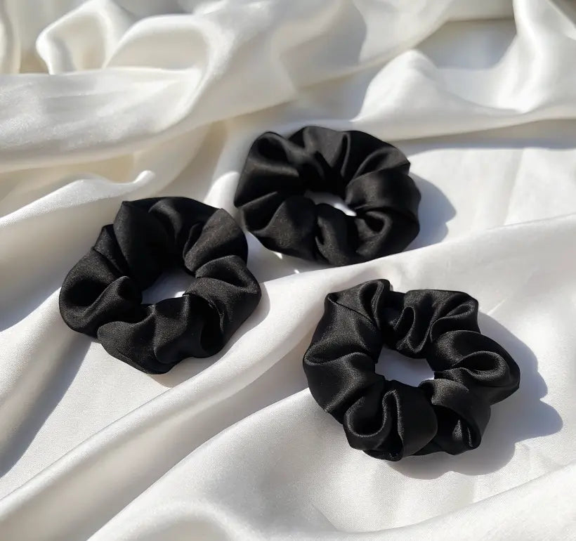 Chouchou en soie – protège les cheveux et évite les frisottis Couleur noir